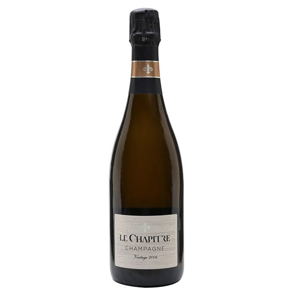 Le Chapitre by José Lievens Brut Nature White wine bottle with gold embossing on foil topping and aged looking minimal label
